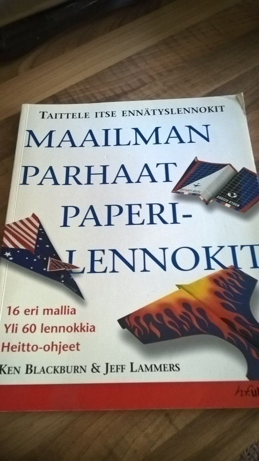 Blackburn, Lammers : Maailman parhaat paperilennokit