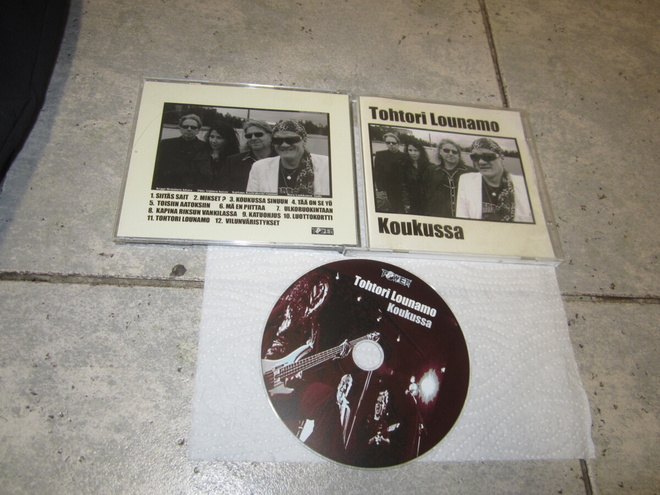 Tohtori Lounamo – Koukussa : CD v 2010