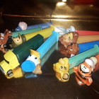 10 kappaletta keräily PEZ karkkiannostelioita. Disney - pikkukuva 4