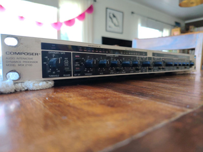 Behringer Composer MDX 2100 – 2-kanavainen kompressori