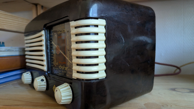 Telefunken 2203 putkiradio