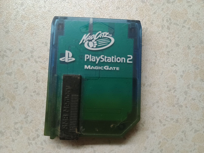 PS2 muistikortti Mad Catz