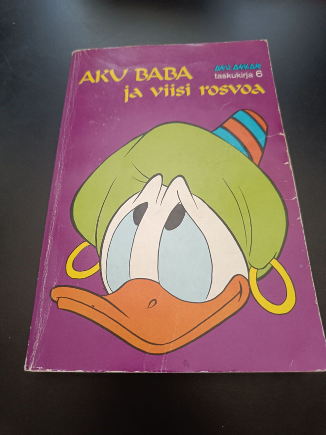 Aku Ankan taskukirja 6 ensimmäinen painos