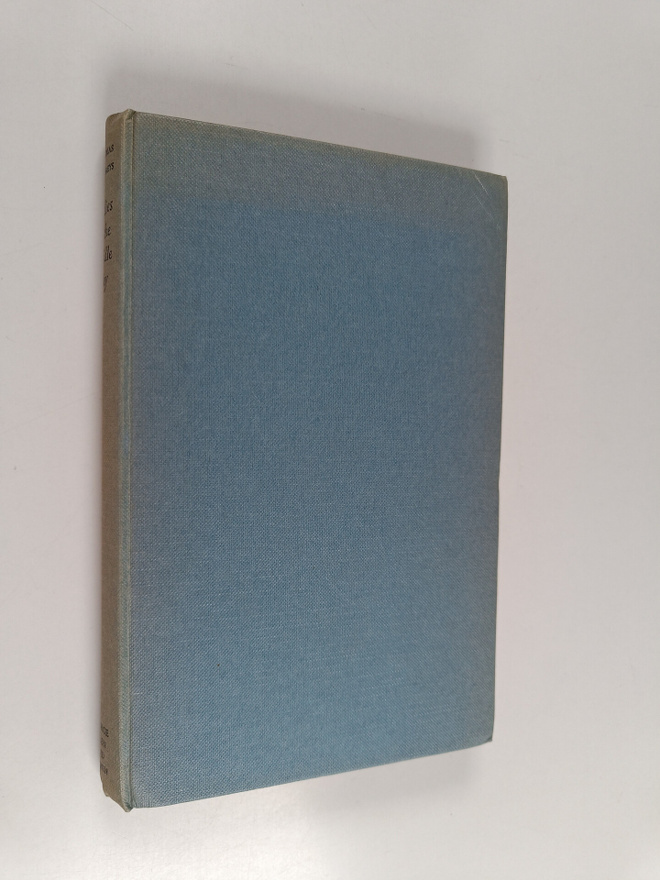 Christmas Humphreys : Studies in the middle way : being t...