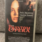 THE PHANTOM OF THE OPERA (SUOMI) VHS - pikkukuva 1