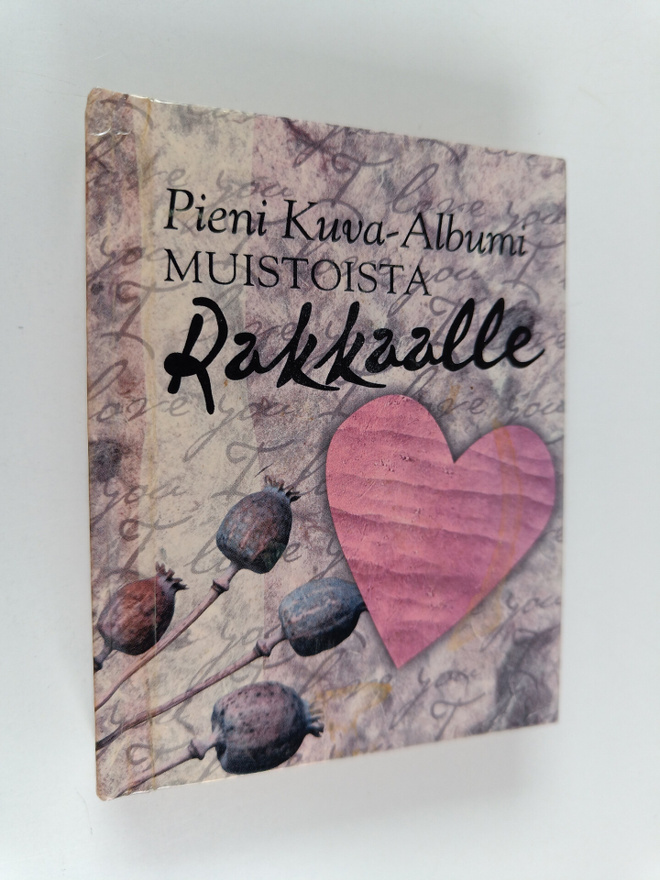 pieni kuva-albumi muistoista : Ystävälle