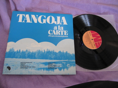 TANGOJA A`LA CARTE - ALKUPERÄISÄÄNITYKSINÄ