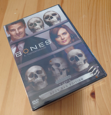 Bones kausi 4 (avaamaton, suomitekstit)