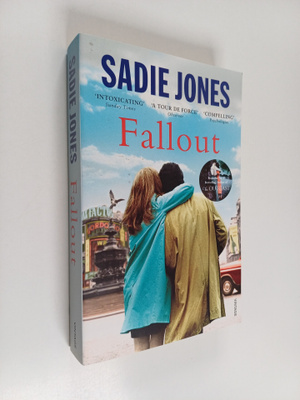 Sadie Jones : Fallout