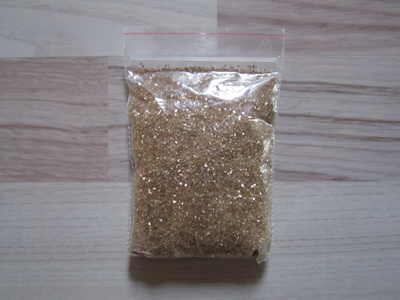 Smeltsi-/kimallejauhe, kullanvärinen, 100g