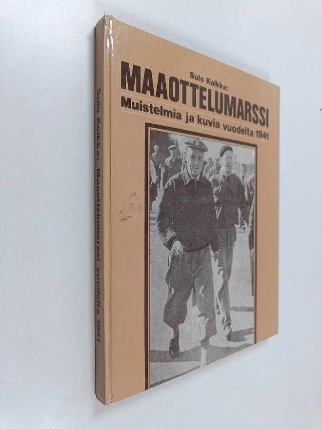 Sulo Kolkka : Maaottelumarssi : muistelmia ja kuvia vuode...