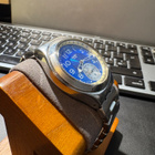Swatch Irony teräskello sinisellä taululla - pikkukuva 3