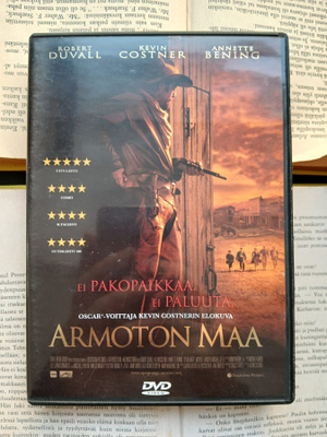 Armoton maa (DVD)