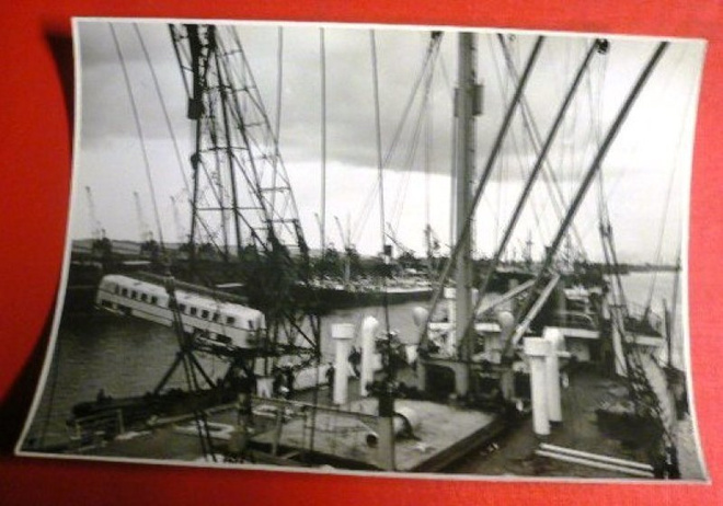 Harvinainen satamanäkymä - Kiskobussi / Schienenzepps  1939
