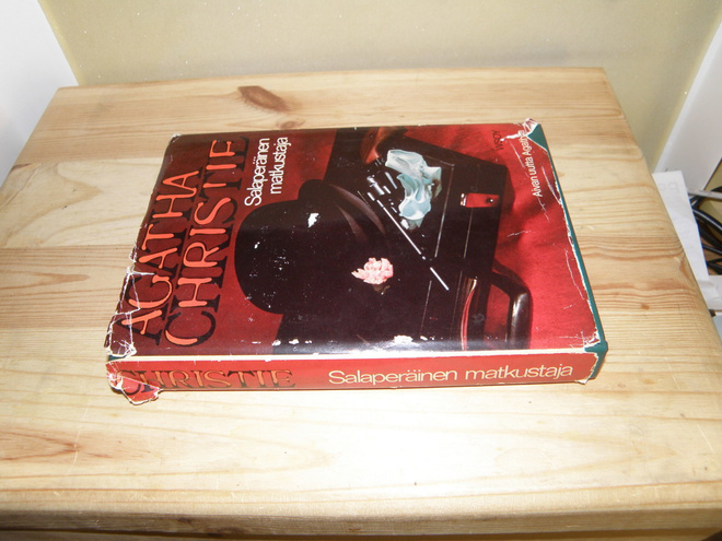 Agatha Christie Salaperäinen matkustaja (sidottu 1.p)