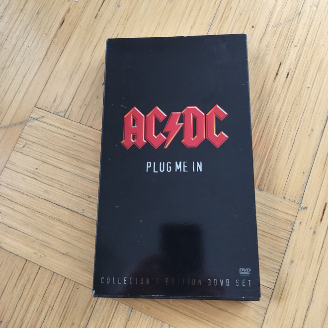 AC/DC Plung Me In