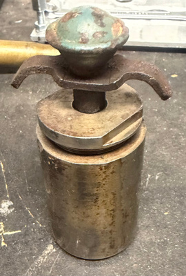 Saksalainen 0,5kg käsikranaatti