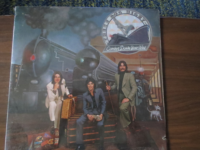 Three Dog Night: Coming Down Your Way (uusi) LP