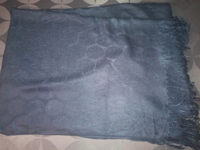 musta pashmina huivi