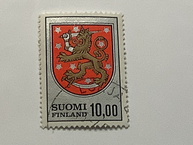 743 / 1974 Suomen vaakuna 10 mk o leimattu