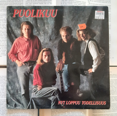 Puolikuu - Nyt loppuu todellisuus (LP)