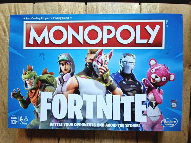 Monopoly Fortnite lautapeli. UUDENVEROINEN