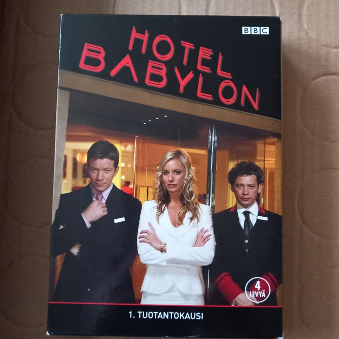Hotel Babylon kausi 1