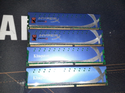Muisti - DDR3 1600MHz 16GB (4x 4GB) Kingston HyperX