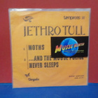 JETHRO TULL - MOTHS EX/EX- POLAND -78 7" - pikkukuva 1