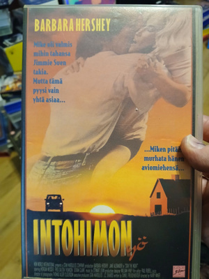 Intohimon yö vhs