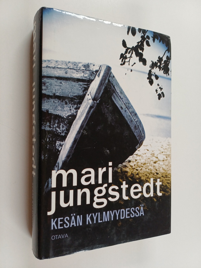 Mari Jungstedt : Kesän kylmyydessä