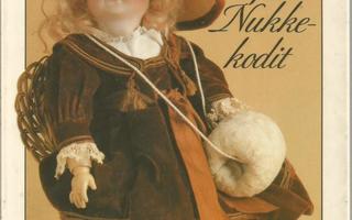 Nuket ja nukkekodit <> Sirkka Kopisto