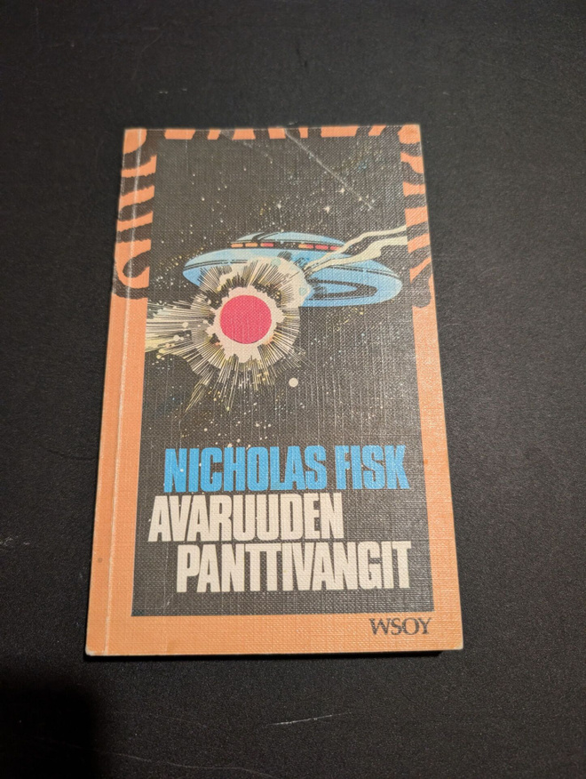 Nicholas Fisk: Avaruuden panttivangit (Tiikeri-sarja nro 3)