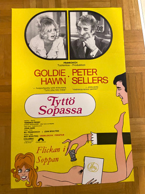 Vanha elokuvajuliste: Tyttö sopassa