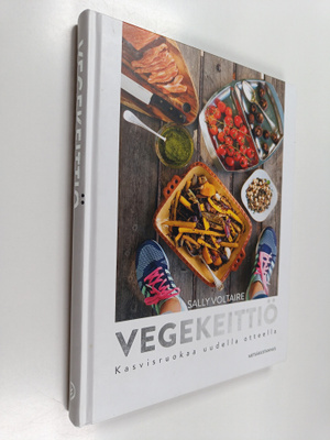 Sally Voltaire : Vegekeittiö : kasvisruokaa uudella otteella