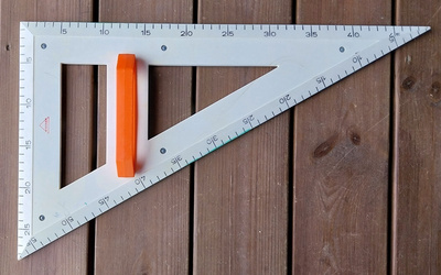 Kouluviivain viivotin tauluviivotin retro koulu matematiikka