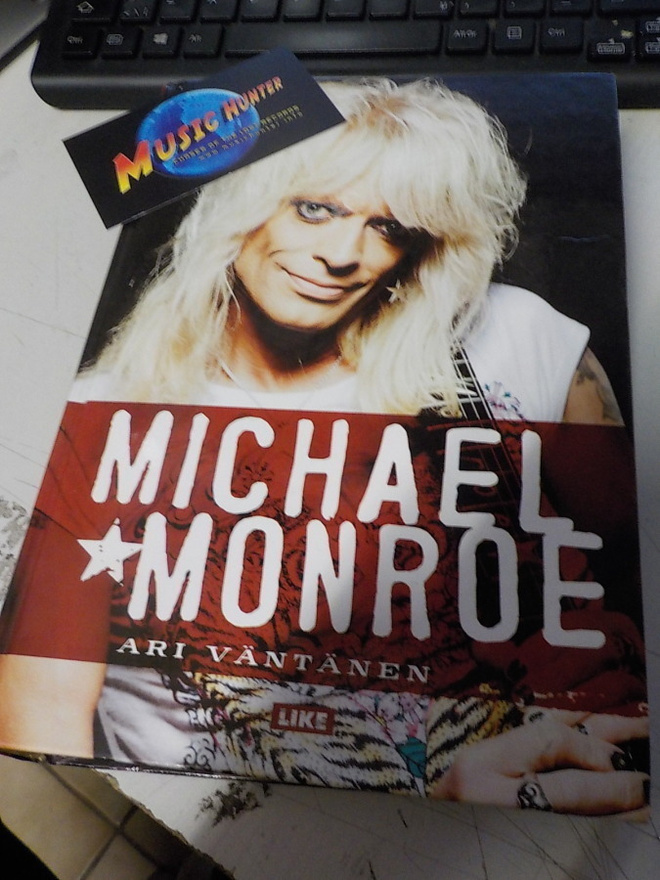 MICHAEL MONROE KIRJA MIKEN OMISTUSKIRJOITUKSELLA