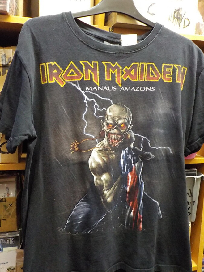 IRON MAIDEN - MANAUS AMAZONS T-PAITA KOKO L