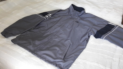 Adidas pusakka, käyttämätön, L/XL