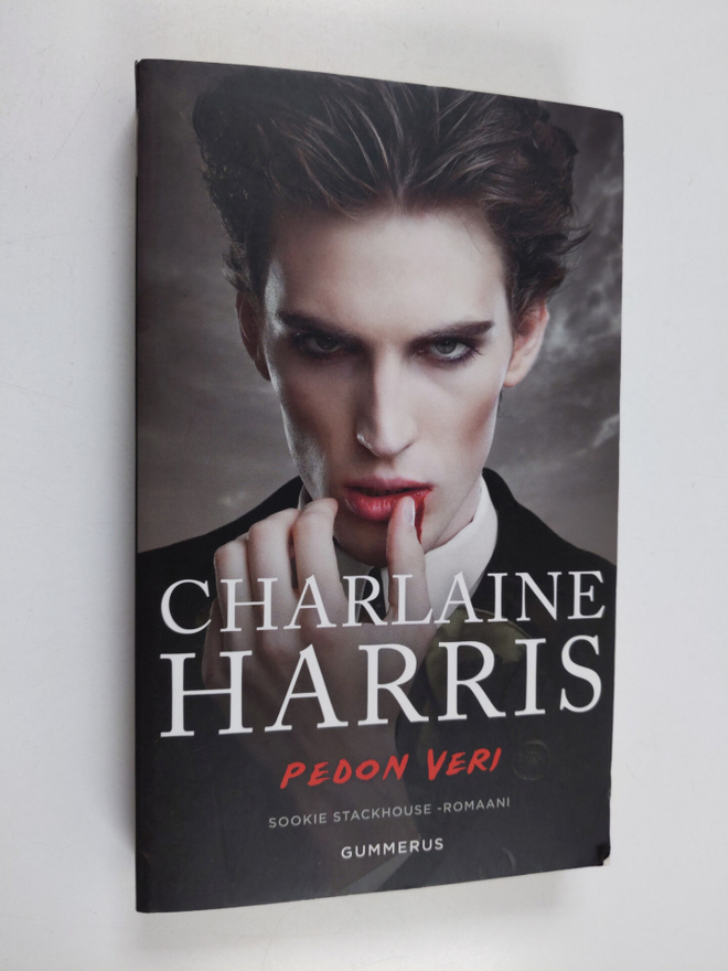 Charlaine Harris : Pedon veri : [Sookie Stackhouse -romaani]