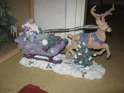 JOULUPUKKI JA PORO