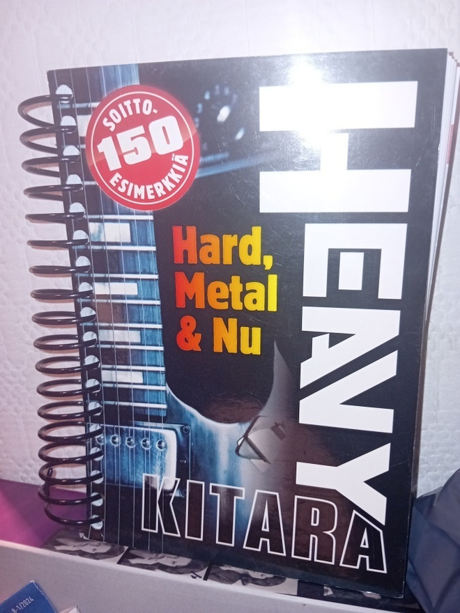 HARD METAL NU HEAVY KITARA 150 SOITTOESIMERKKIÄ