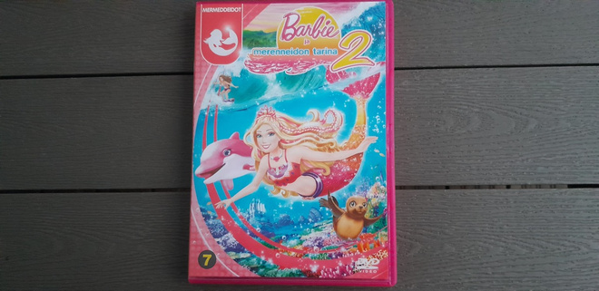 DVD: Barbie Ja Merenneidon Tarina 2 (2010)