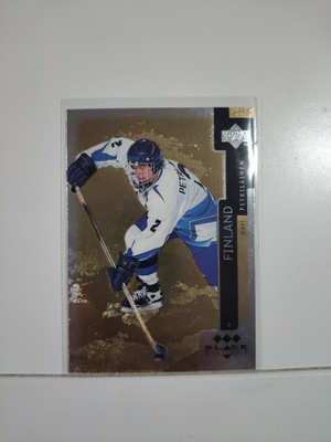 1997-98 Upper Deck Black Diamond Triple #48 Pasi Petriläinen