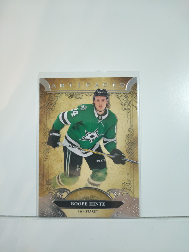 2020-21 Upper Deck Artifacts #32 Roope Hintz