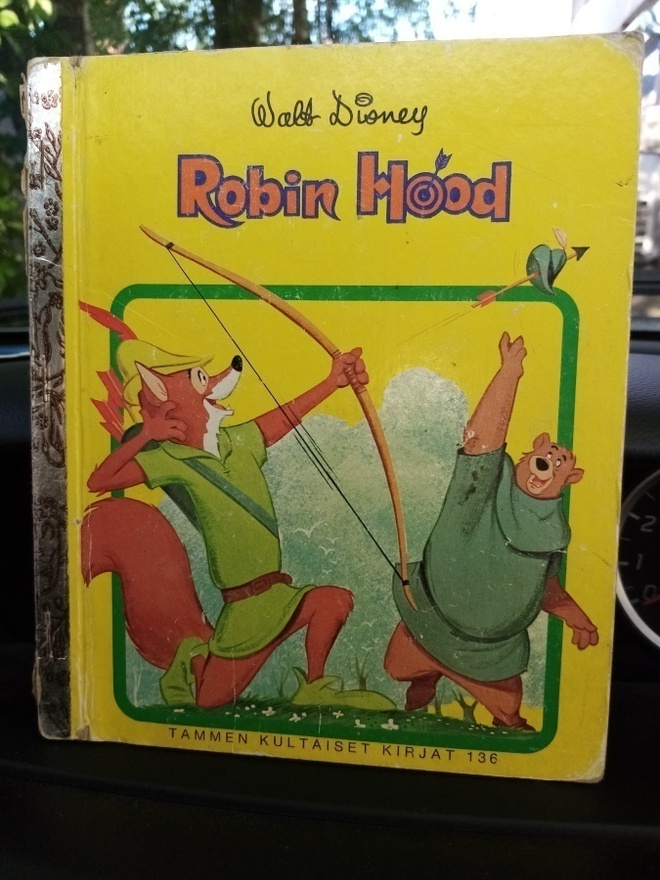TKK 136 ROBIN HOOD ( SIS POSTIKULU)