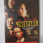 DVD Trespass - Tunkeutujat (1992) UUSI MUOVEISSA levy R1 USA - pikkukuva 1