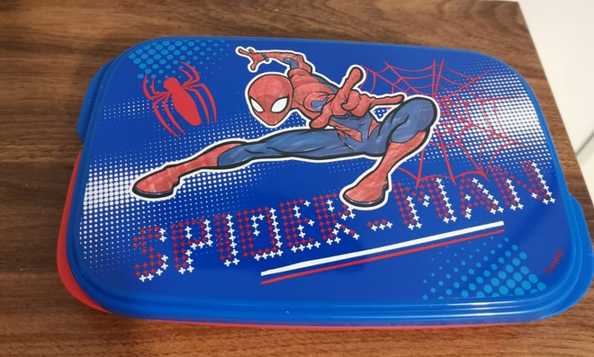 TUPPERWAREN SLIMLINE RASIA SPIDERMAN