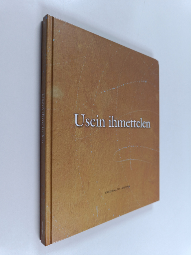 Pälvi ym. Ahoinpelto : Usein ihmettelen