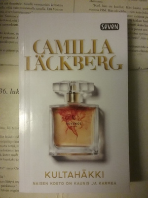 Camilla Läckberg - Kultahäkki (pokkari)
